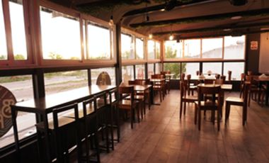 Venta Vivienda + Locales Comerciales + Bar equipad