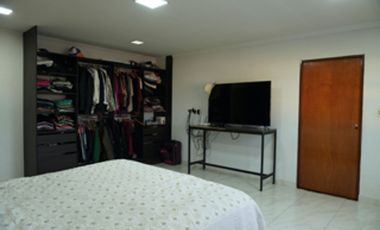 Venta Vivienda + Locales Comerciales + Bar equipad