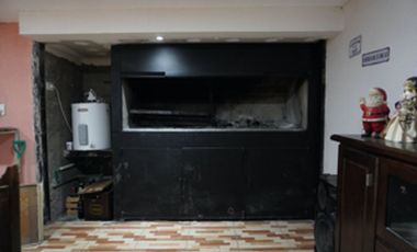 Venta Vivienda + Locales Comerciales + Bar equipad