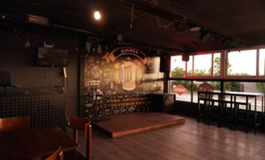 Venta Vivienda + Locales Comerciales + Bar equipad