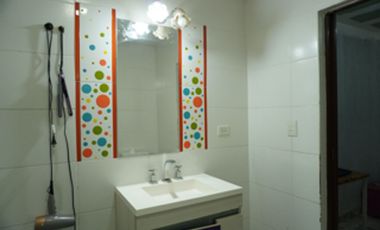 Venta Vivienda + Locales Comerciales + Bar equipad