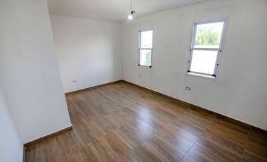 DUPLEX EN VENTA GLEW 3 AMBIENTES A ESTRENAR