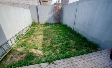 DUPLEX EN VENTA GLEW 3 AMBIENTES A ESTRENAR