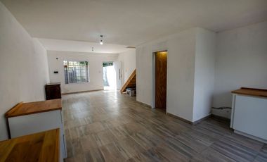 DUPLEX EN VENTA GLEW 3 AMBIENTES A ESTRENAR