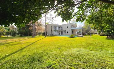 VENTA CASA 6 AMB BARRIO CERRADO EL AROMO, ESCOBAR