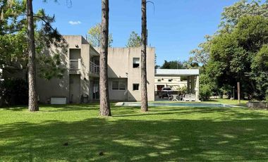 VENTA CASA 6 AMB BARRIO CERRADO EL AROMO, ESCOBAR