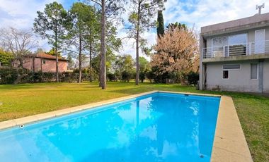 VENTA CASA 6 AMB BARRIO CERRADO EL AROMO, ESCOBAR