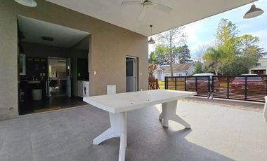 VENTA CASA 6 AMB BARRIO CERRADO EL AROMO, ESCOBAR