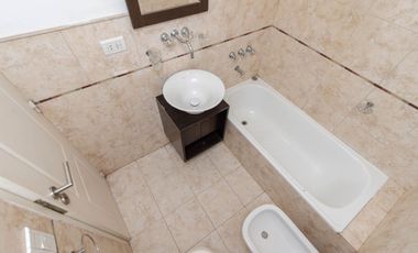 DEPARTAMENTO 2 AMBIENTES EN VENTA EN BANFIELD ESTE