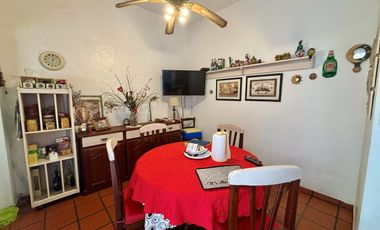 Venta Wilde Casa c/cochera, patio y jardín.PERMUTA