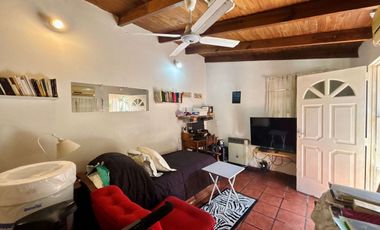 Venta Wilde Casa c/cochera, patio y jardín.PERMUTA