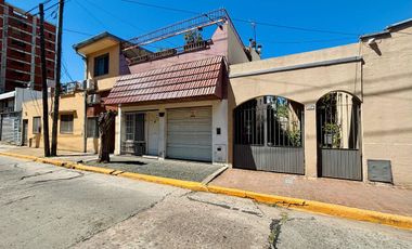 Venta Wilde Casa c/cochera, patio y jardín.PERMUTA