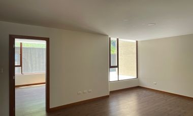 Venta amplio departamento de 163m2 de 3 dormitorios en Nayón