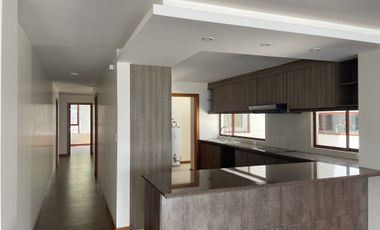 Venta amplio departamento de 163m2 de 3 dormitorios en Nayón