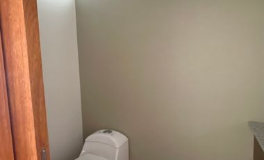 Venta amplio departamento de 163m2 de 3 dormitorios en Nayón