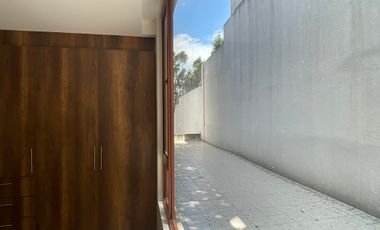 Venta amplio departamento de 163m2 de 3 dormitorios en Nayón