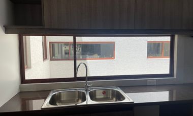Venta amplio departamento de 163m2 de 3 dormitorios en Nayón