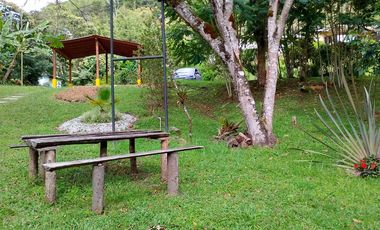 FINCA EN ARRIENDO UBICADA EN EL RETIRO SECTOR EL SALADO