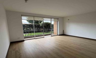 Vendo Apartamento con Patio en Huertas de Cajicá Reservados III