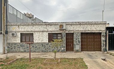Casa en Barrio Villa Rosas