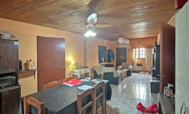 Casa en Barrio Villa Rosas