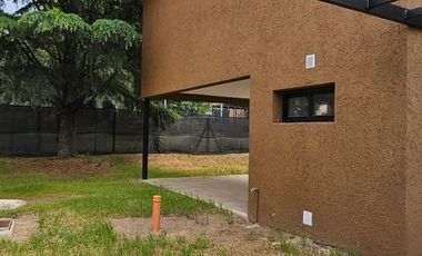 Casa en Alquiler, 3 Dormitorios, Villa Allende Golf