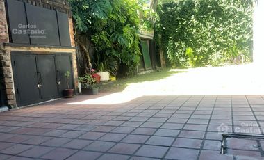 Exc. Dúplex 5 Amb. con Fondo, Garaje y Play-room (TODO EQUIPADO)