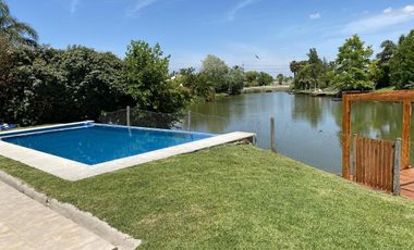 Casa en alquiler en barrio Barrancas del Lago - Nordelta
