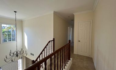 Casa en alquiler en barrio Barrancas del Lago - Nordelta