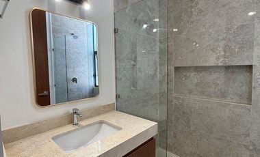 CASA TIPO TOWNHOUSE EN TEMOZÓN DE ENTREGA INMEDIATA