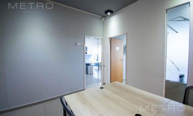 Oficina en venta con cochera en San Martin