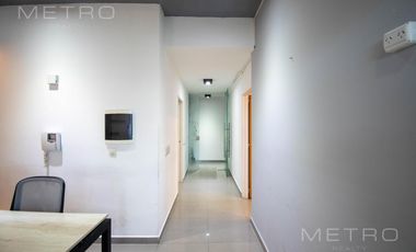 Oficina en venta con cochera en San Martin