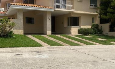 Casa en Renta en Puerta de Hierro , Zapopan , Jalisco