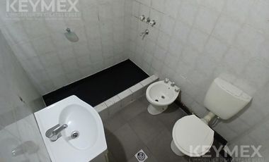 VENTA DE CASA CON TRES UNIDADES FUNCIONALES EN ISIDRO CASANOVA, IDEAL INVERSOR