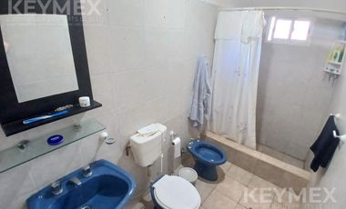 VENTA DE CASA CON TRES UNIDADES FUNCIONALES EN ISIDRO CASANOVA, IDEAL INVERSOR
