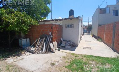 VENTA DE CASA CON TRES UNIDADES FUNCIONALES EN ISIDRO CASANOVA, IDEAL INVERSOR