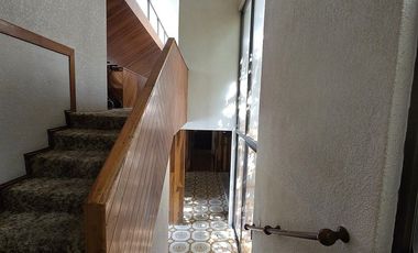 Se vende casa  para remodelar en Lomas de la Herradura