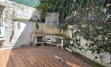 Se vende casa  para remodelar en Lomas de la Herradura