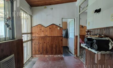 VENTA DE PH AL FONDO CON GRAN PARQUE DE 233M A RECICLAR. TURDERA-LOMAS DE ZAMORA.