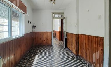 VENTA DE PH AL FONDO CON GRAN PARQUE DE 233M A RECICLAR. TURDERA-LOMAS DE ZAMORA.