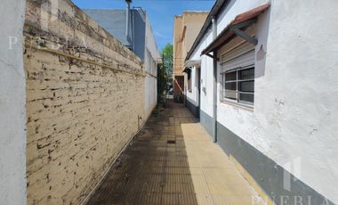 VENTA DE PH AL FONDO CON GRAN PARQUE DE 233M A RECICLAR. TURDERA-LOMAS DE ZAMORA.