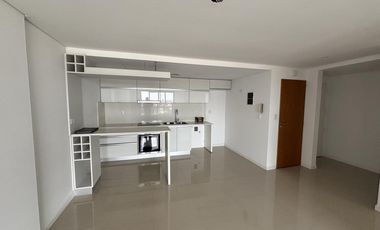 Departamento 3 ambientes nuevo. Olivos.