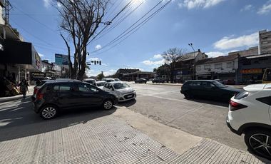 Departamento 3 ambientes nuevo. Olivos.