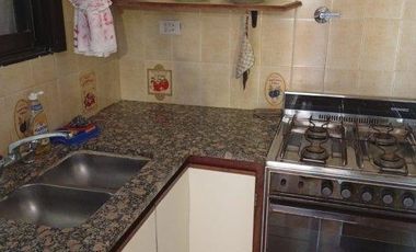 HERMOSO CHALET DE 3 AMBIENTES - UBICADO A SOLO 2 CUADRAS DEL MAR -