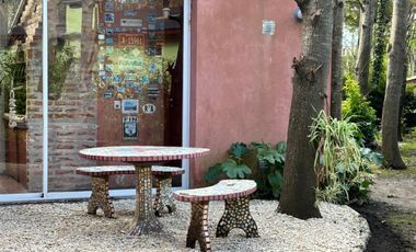 Casa en  sobre 2 lotes Mar de Cobo - Zona bosque