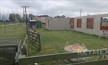 VENTA LOTE CON OBRA INICIADA EN FINCAS DE SAN VICENTE - SECTOR SPORTING CLUB