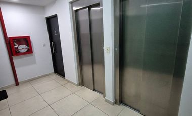 Departamento Monoambiente amplio en centro de Banfield Este