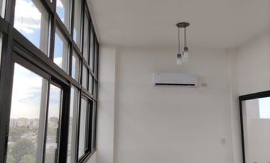 Departamento Monoambiente amplio en centro de Banfield Este