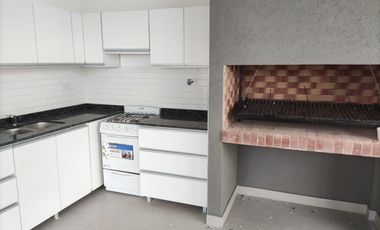 Departamento Monoambiente amplio en centro de Banfield Este