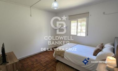 Se vende casa de dos dormitorios en amplio terreno. Permuta o Financiacion